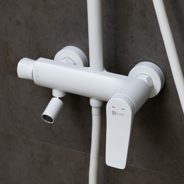 Душевая система Lemark Bronx белый (LM3762MW)