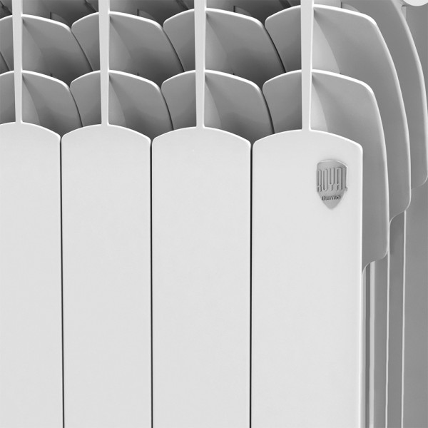Радиатор биметаллический Royal Thermo Revolution B 500 Белый (4 секции) (RTRB350004) Радиатор биметаллический Royal Thermo Revolution B 500 Белый (4 секции) (RTRB350004)