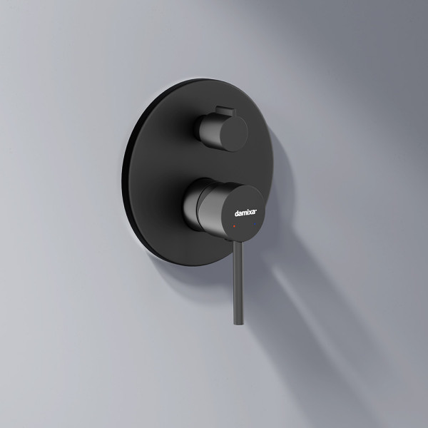 Душевая система Damixa Scandinavian Pure с душевым набором чёрный (936510300)