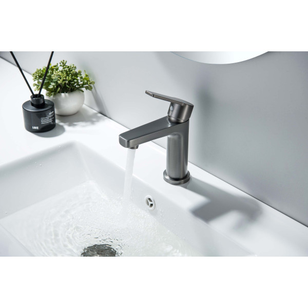 Смеситель для раковины Aquatek Лугано оружейная сталь (AQ1712BGM) Смеситель для раковины Aquatek Лугано оружейная сталь (AQ1712BGM)