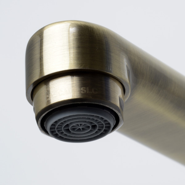 Смеситель для ванны и душа WasserKRAFT Exter с длинным изливом (1602L) Смеситель для ванны и душа WasserKRAFT Exter с длинным изливом (1602L)