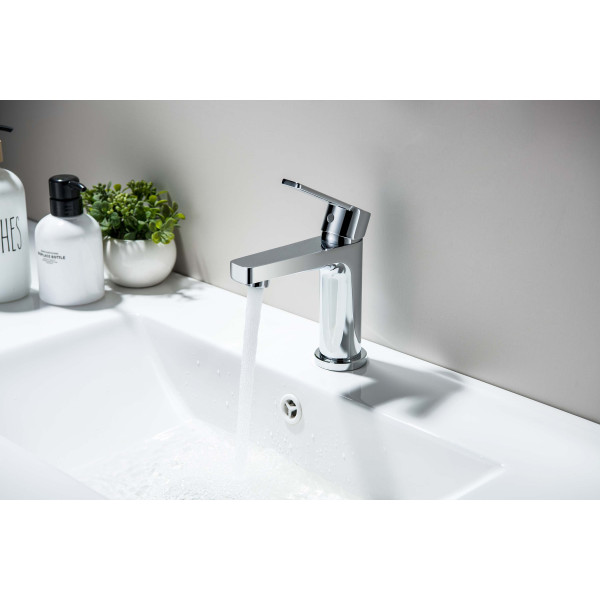 Смеситель для раковины Aquatek Лугано с гигиеническим душем хром (AQ1712CR)