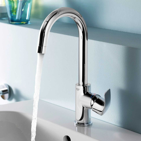 Смеситель для раковины Grohe BauCurve (23090000)