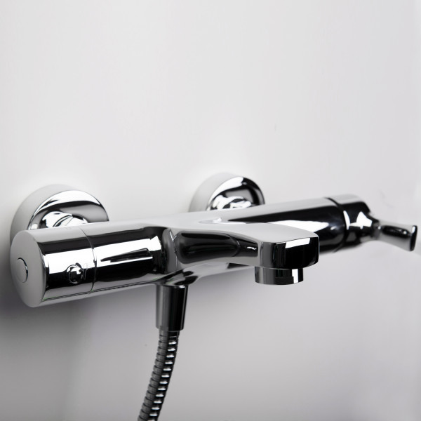 Смеситель для ванны и душа WasserKRAFT Berkel с коротким изливом (4801)