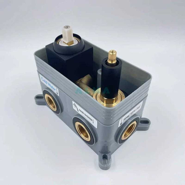 Душевая система ALMAes Ruver черная матовая (TVZ-8830) Душевая система ALMAes Ruver черная матовая (TVZ-8830)