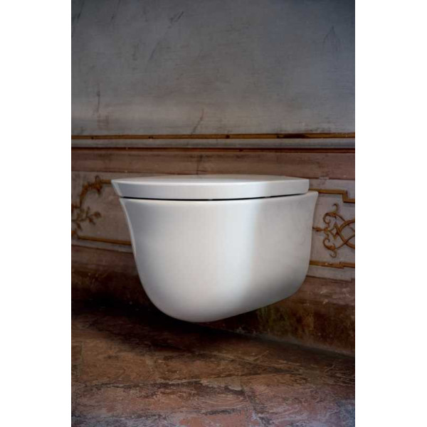 Унитаз подвесной Laufen The New Classic (8.2085.1.000.000.1) Унитаз подвесной Laufen The New Classic (8.2085.1.000.000.1)