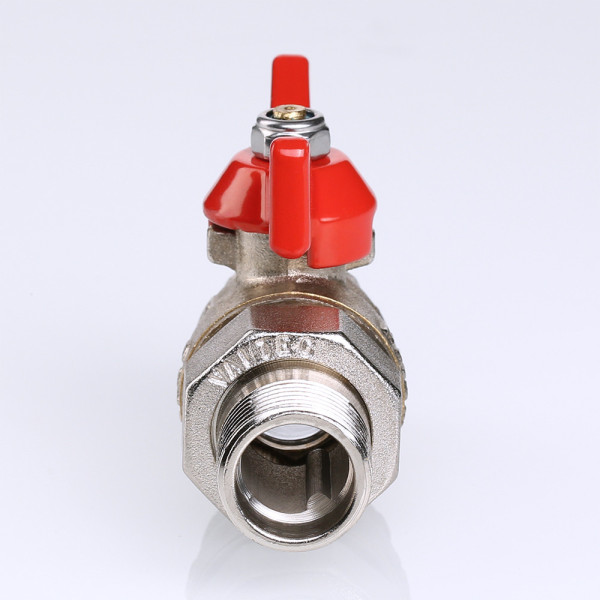 Кран 1/2" НН шаровый со сгоном Valtec Base (красная бабочка) VT.226.N.04 Кран 1/2" НН шаровый со сгоном Valtec Base (красная бабочка) VT.226.N.04