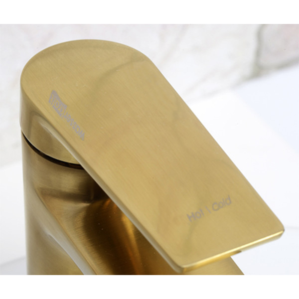 Смеситель для раковины WasserKRAFT Aisch золотой матовый (5503) Смеситель для раковины WasserKRAFT Aisch золотой матовый (5503)