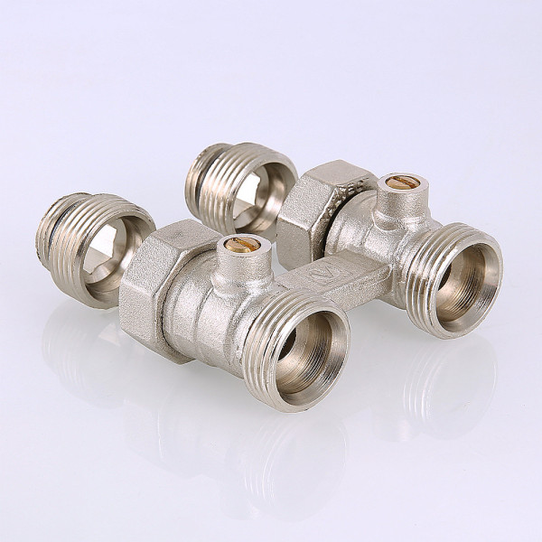 Фитинг двойной со встроенным шаровым краном 1/2"*3/4"(18) евроконус Valtec VT.345.K.N (c комплектом адаптеров) (VT.345K.N.E04) Фитинг двойной со встроенным шаровым краном 1/2"*3/4"(18) евроконус Valtec VT.345.K.N (c комплектом адаптеров) (VT.345K.N.E04)
