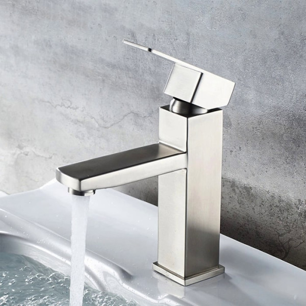 Смеситель для раковины Ledeme хром (L71033) Смеситель для раковины Ledeme хром (L71033)