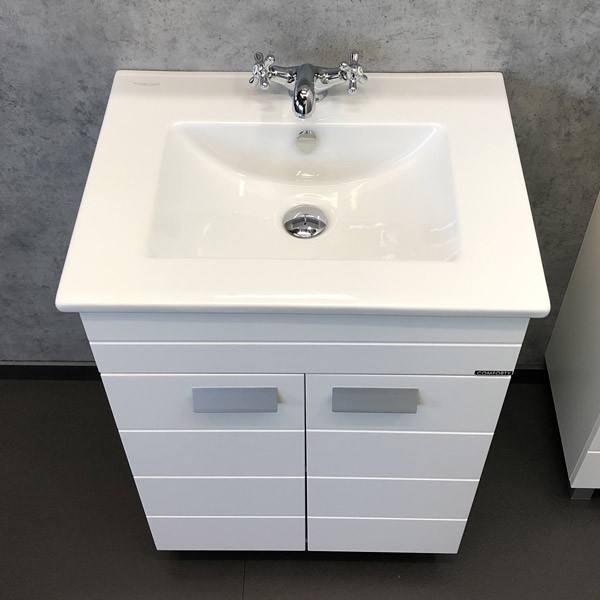 Тумба напольная Comforty Марио 610x875x465 сосна лоредо матовый с раковиной (00-00001483) Тумба напольная Comforty Марио 610x875x465 сосна лоредо матовый с раковиной (00-00001483)