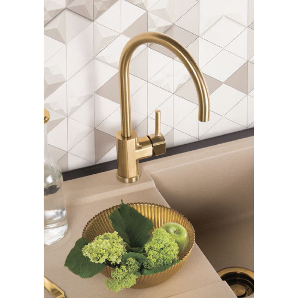 Смеситель для кухни Omoikiri Wakayama-LG светлое золото (4994291) Смеситель для кухни Omoikiri Wakayama-LG светлое золото (4994291)