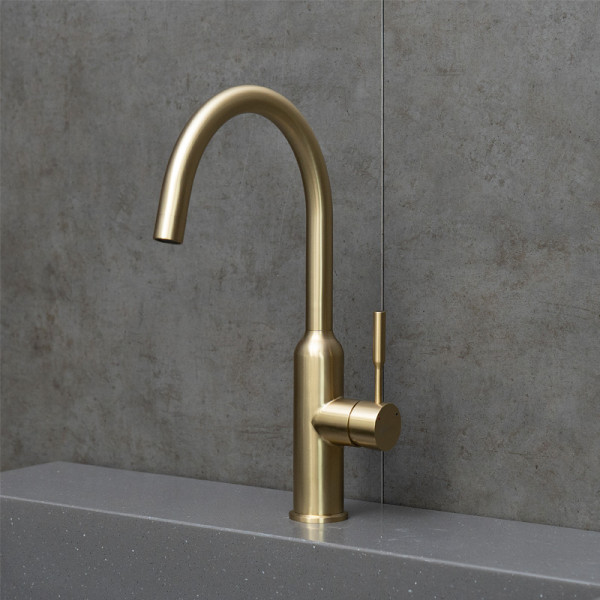 Смеситель для кухни Lemark Expert золотой (LM5079LGN)