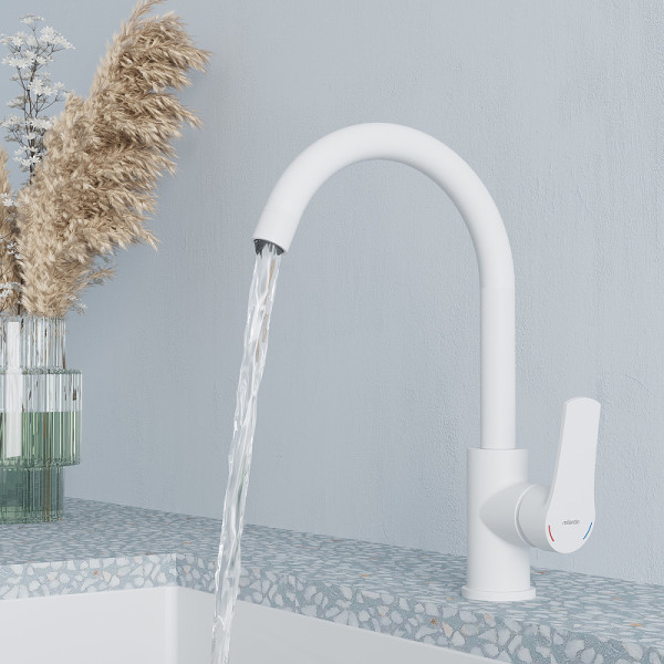 Смеситель для кухни Milardo Meal с гибким изливом белый (M01WT0FM05) Смеситель для кухни Milardo Meal с гибким изливом белый (M01WT0FM05)