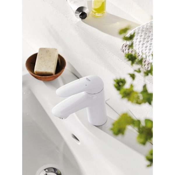 Смеситель для раковины Grohe Eurostyle 2015 Solid (23707LS3) Смеситель для раковины Grohe Eurostyle 2015 Solid (23707LS3)