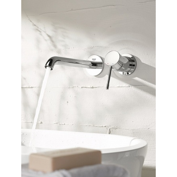 Смеситель для раковины Grohe Essence+ (19967001) Смеситель для раковины Grohe Essence+ (19967001)