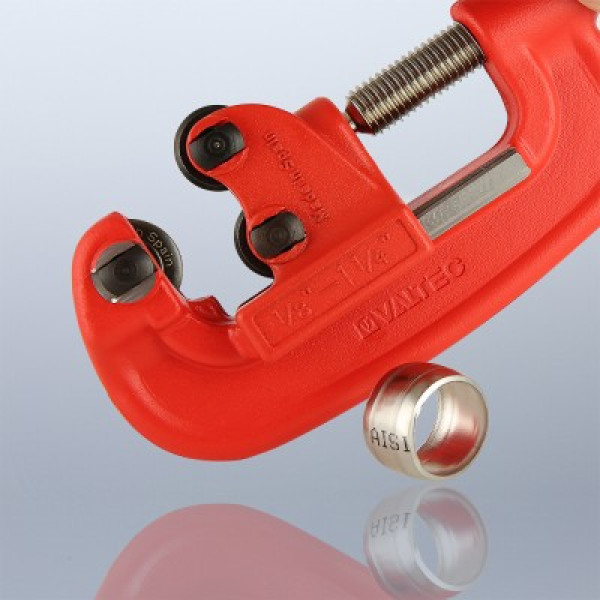 Труборез Valtec для стальных труб 10-42 мм. (Vti.701.0.1042) Труборез Valtec для стальных труб 10-42 мм. (Vti.701.0.1042)