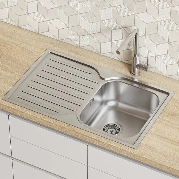 Мойка для кухни врезная Iddis Strit S 78x48 с сифоном нержавеющая сталь шелк (STR78SDi77S) Мойка для кухни врезная Iddis Strit S 78x48 с сифоном нержавеющая сталь шелк (STR78SDi77S)
