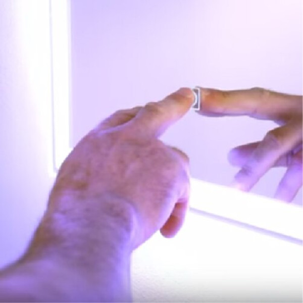 Зеркало Континент Velvette 120х80 с LED подсветкой и сенсорным выключателем Зеркало Континент Velvette 120х80 с LED подсветкой и сенсорным выключателем