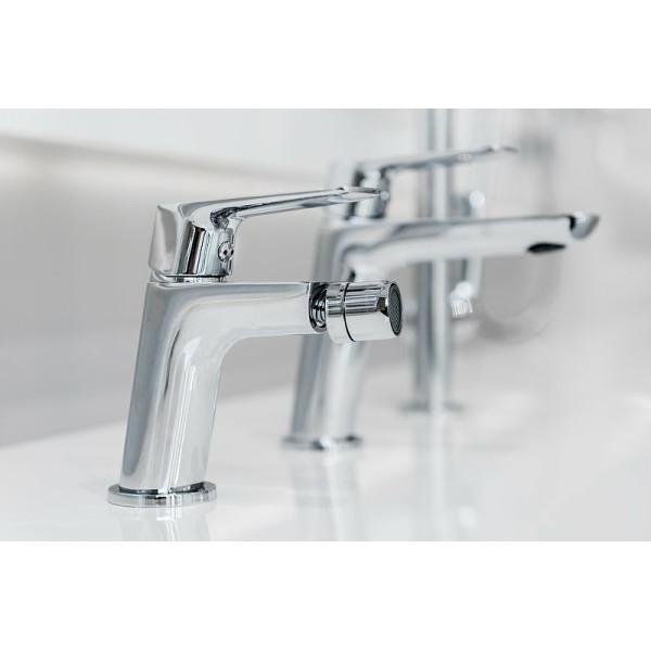 Смеситель для биде Ravak CL 055.00 хром (X070082) Смеситель для биде Ravak CL 055.00 хром (X070082)