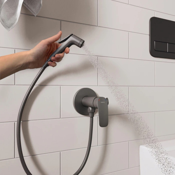 Смеситель с гигиеническим душем Milardo Rora графит (RORGMR0M08)