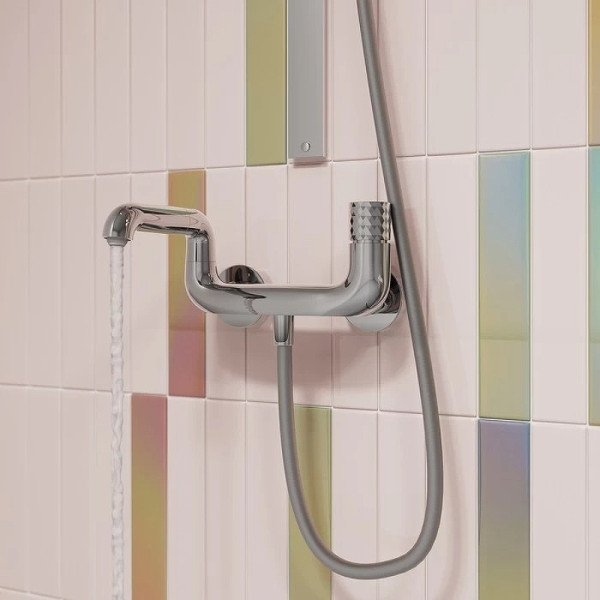 Смеситель для ванны и душа Iddis Twist хром (TWISBBTi02WA)