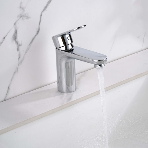 Смеситель для раковины Aquatek Ника с гигиеническим душем хром (AQ1812CR)