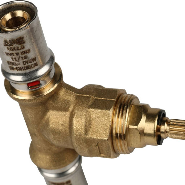 Кран 16x16 вентильный Stout (пресс, с хромированной ручкой) (SFP-0014-001616)