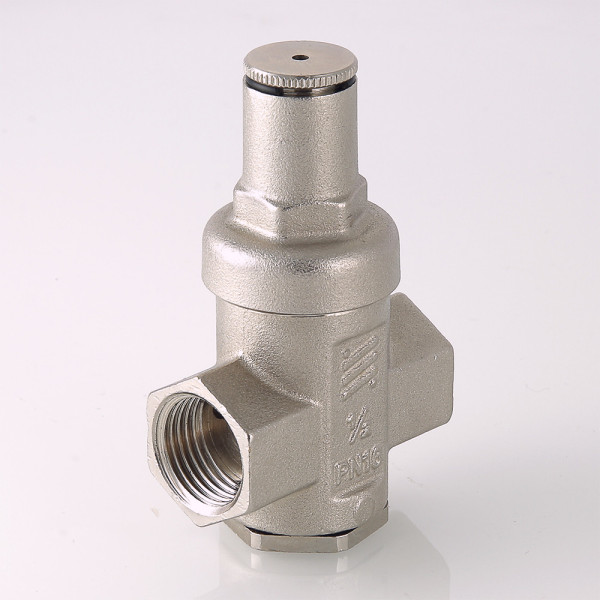 Редуктор давления поршневой 3/4" (1-4,5 бар) Valtec (VT.087.N.0545) Редуктор давления поршневой 3/4" (1-4,5 бар) Valtec (VT.087.N.0545)