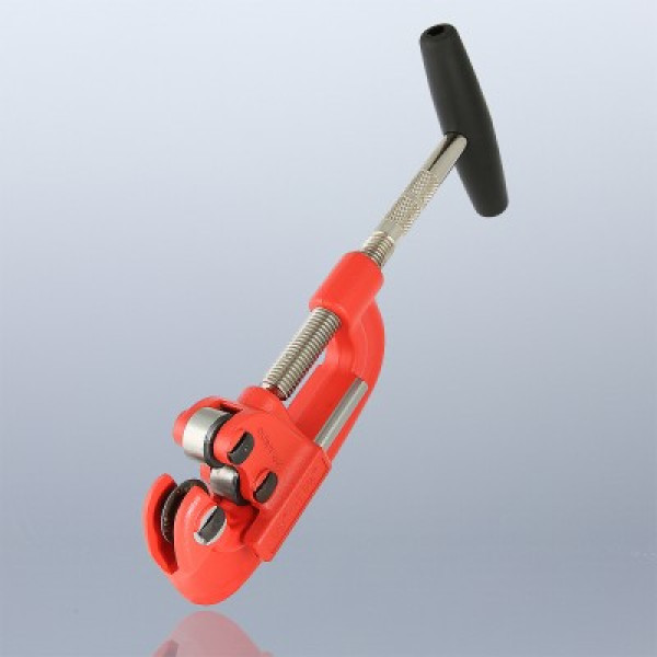 Труборез Valtec для стальных труб 10-42 мм. (Vti.701.0.1042) Труборез Valtec для стальных труб 10-42 мм. (Vti.701.0.1042)