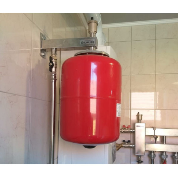 Консоль расширительного бака нижнего подключения Gidruss BKSS-18D.BASIS (нержавеющая сталь AISI 304, объем бака 8-18 л) (BK 18D1B 00)